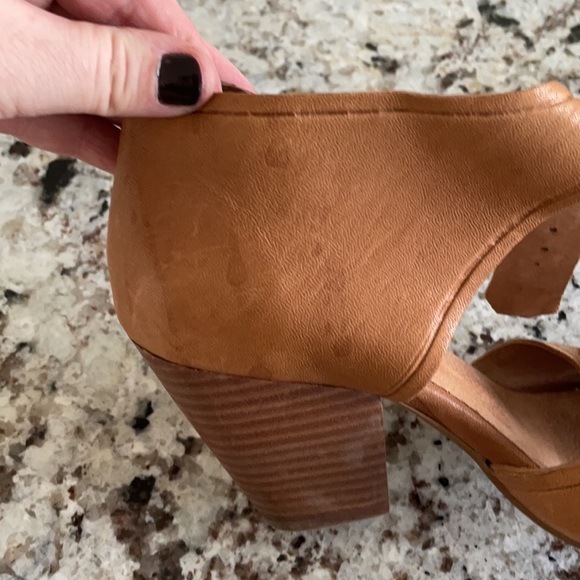 Lien Do strap heels - Picture 5 of 7